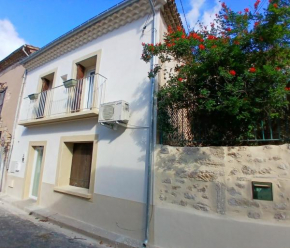 Maison entre mer et garrigue